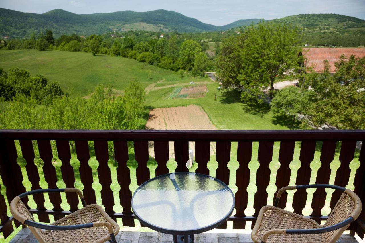 Guesthouse Zafran Смолянац Экстерьер фото